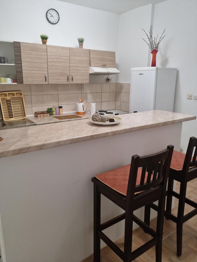 Apartman Meka SJJ Exterior photo