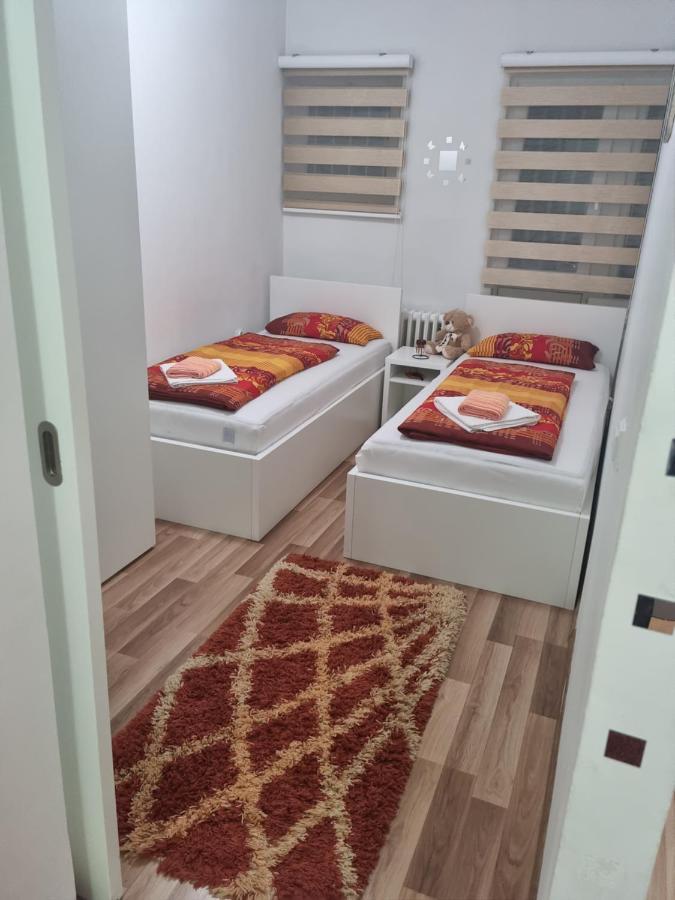 Apartman Meka SJJ Exterior photo