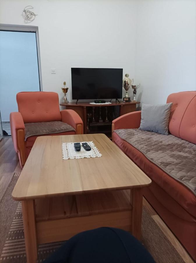 Apartman Meka SJJ Exterior photo