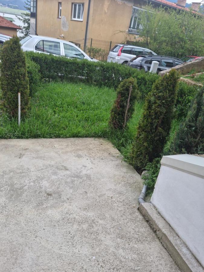 Apartman Meka SJJ Exterior photo