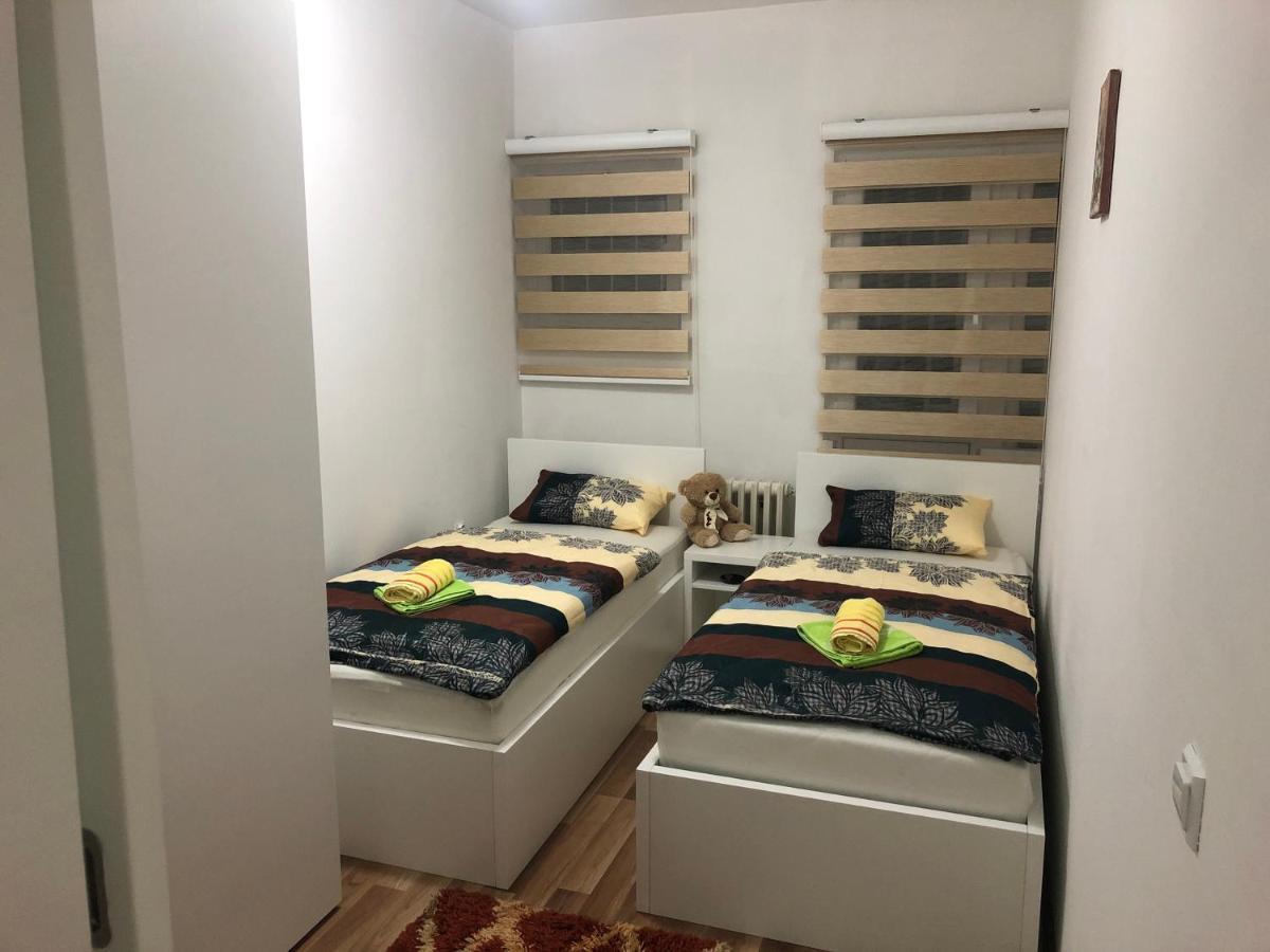 Apartman Meka SJJ Exterior photo
